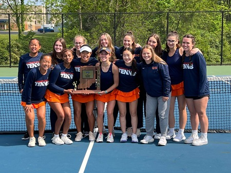 Girls Tennis Claims Sectional Championship